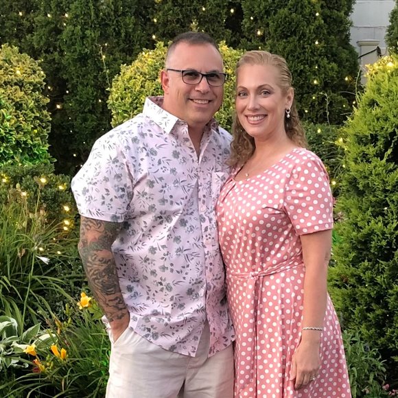 Meet your Posher, Lauren - Picture 3 of 8